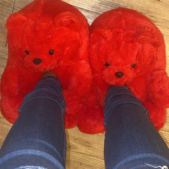 Fuzzy Wuzzy Teddy Bear Slippers - Picture 8 of 10
